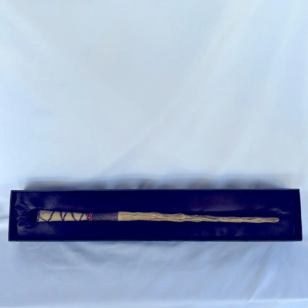 NIB Wizarding World Harry Potter Ollivanders Birch 1 Wand SKU 1230263-2 - Picture 1 of 8